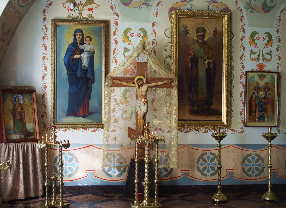 В Знаменском монастыре - Александр Попов
