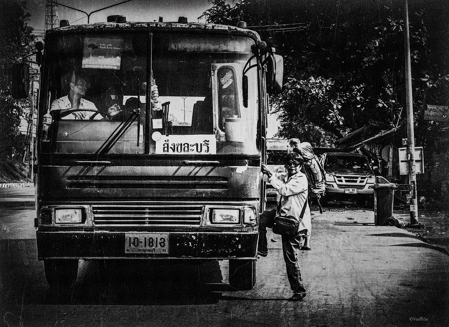 At the bus stop. - Илья В.