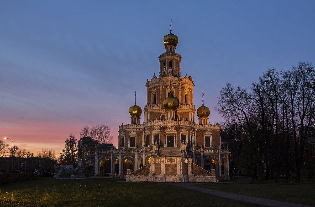 Вечерний свет над храмом Покрова на Филях - Игорь Егоров
