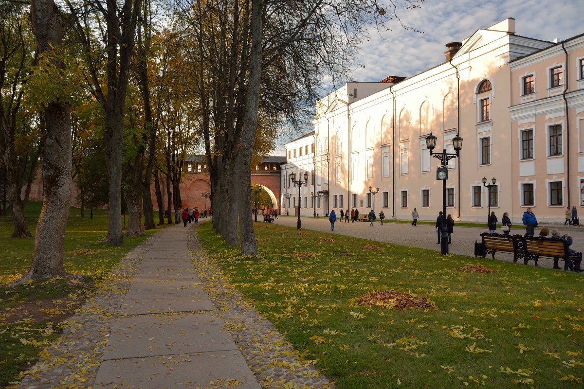 Осень в Новгородском Кремле (этюд 11) - Константин Жирнов