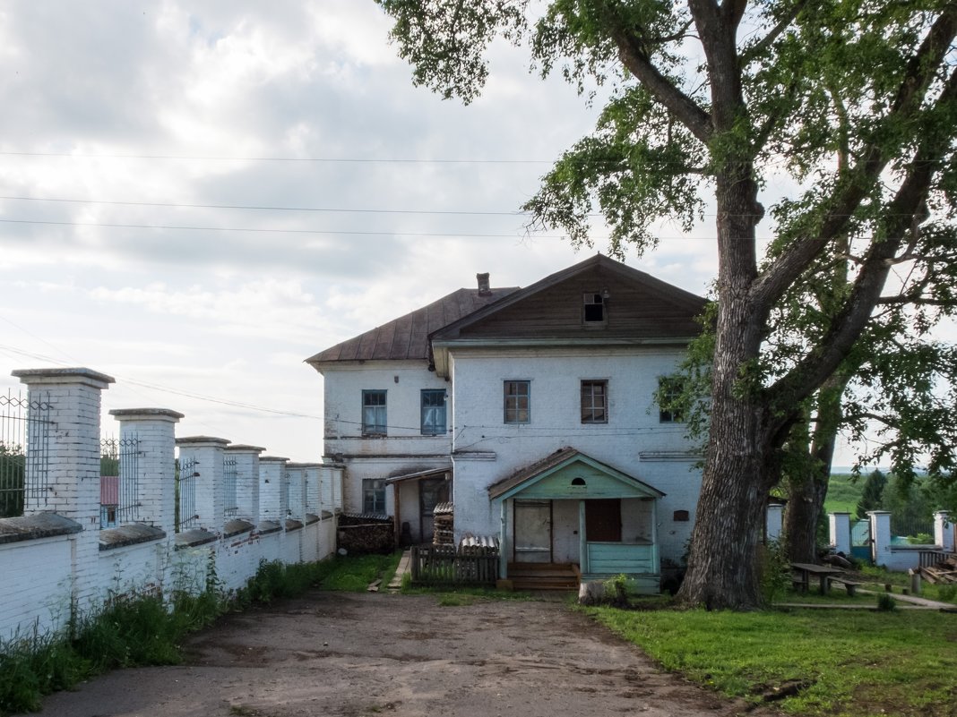 старый дом - Михаил 