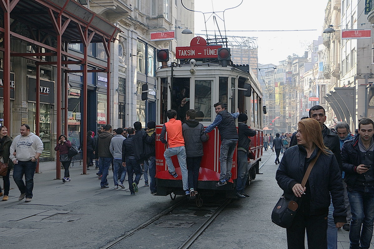 трамвай ,уже ностальгия - Çetin Kayaoğlu 