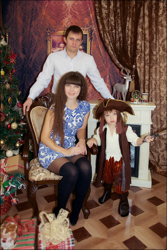 Семейная фотосессия в студии - марина алексеева