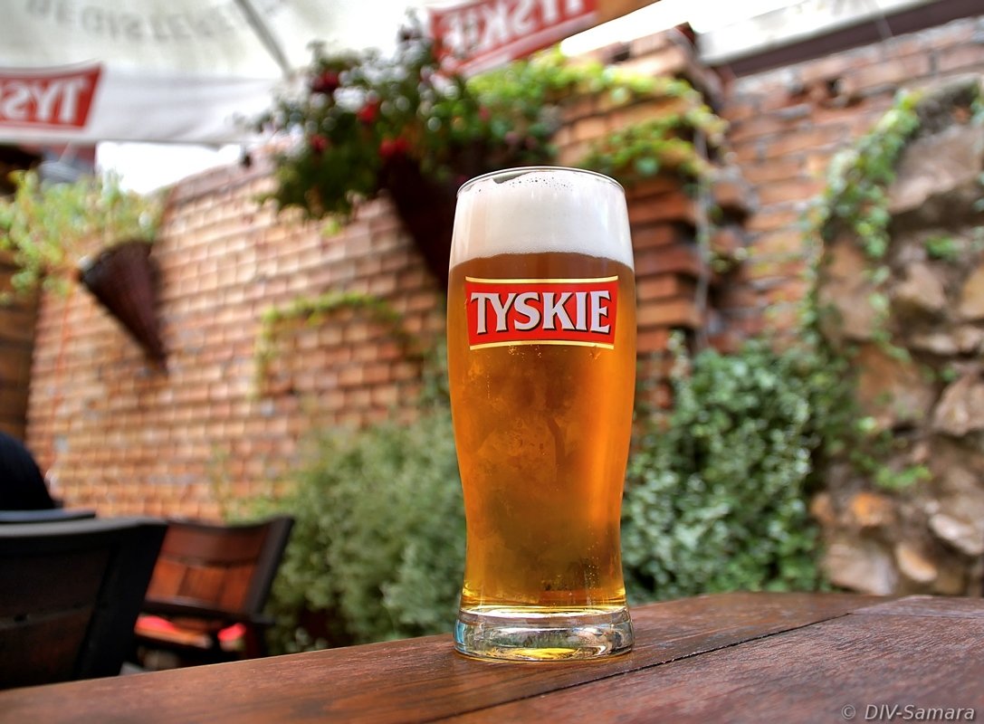 Пиво "Tyskie" в краковском ланч-баре "Kwadrans" - Денис Кораблёв