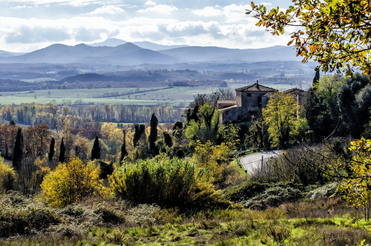 autumn morning in Tuscany - Dmitry Ozersky