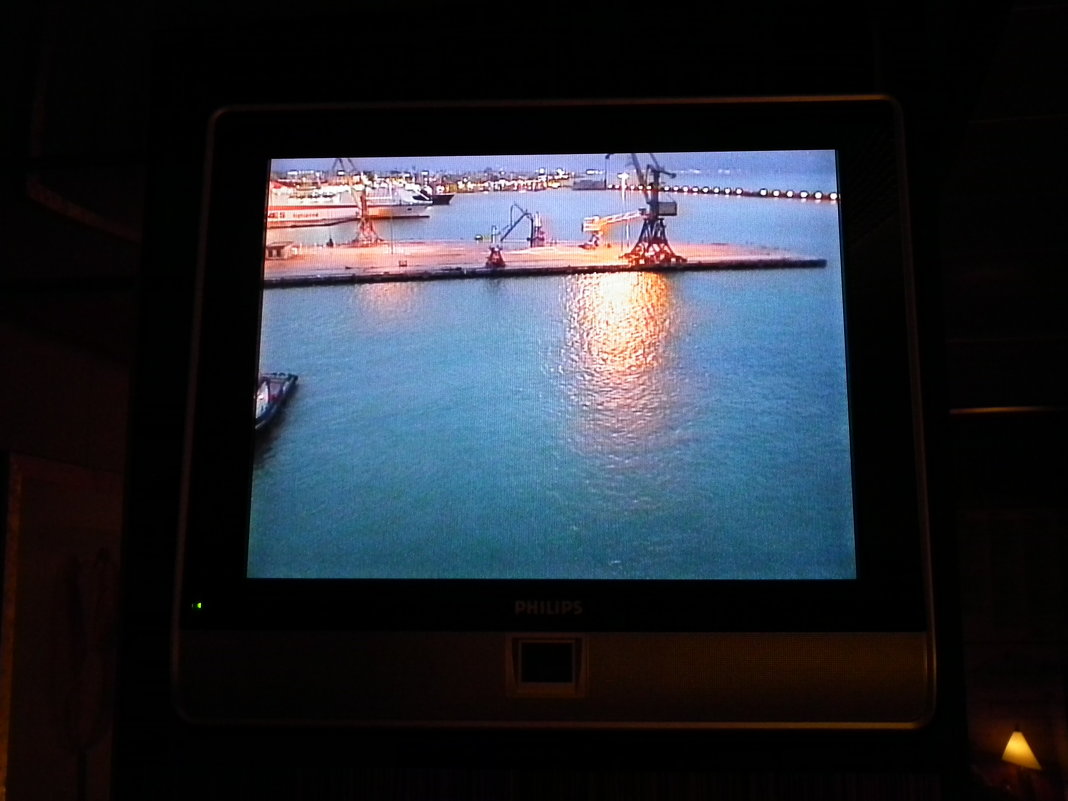 Картинка с веб камеры кормы корабля - Natalia Harries