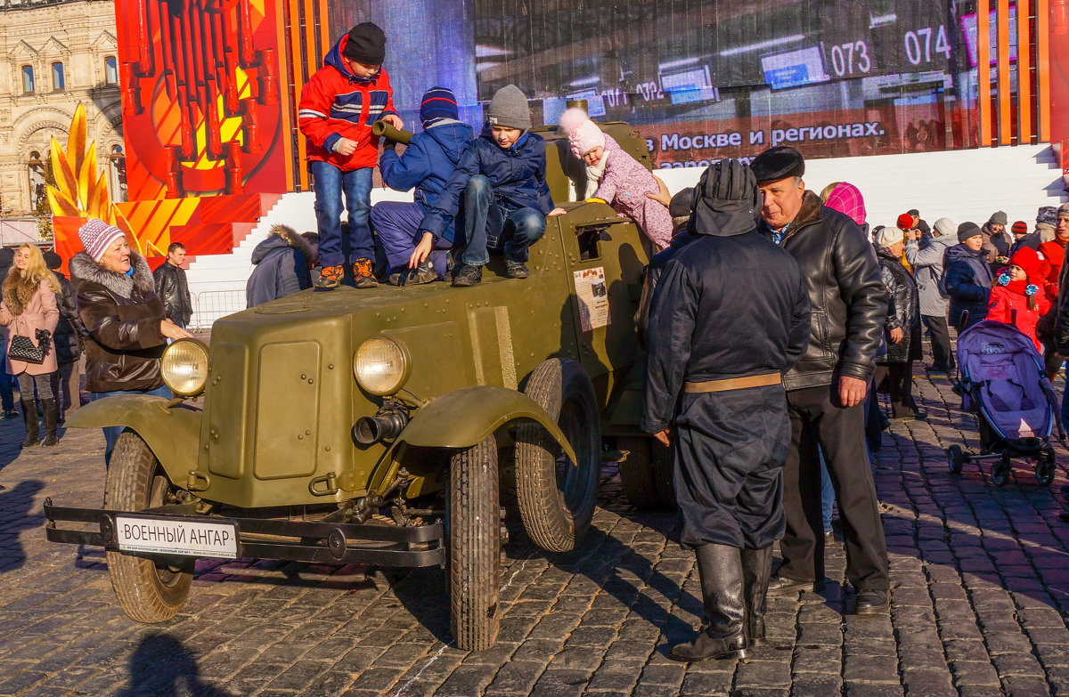 Выставка военной техники времен Великой Отечественной войны - Андрей Воробьев