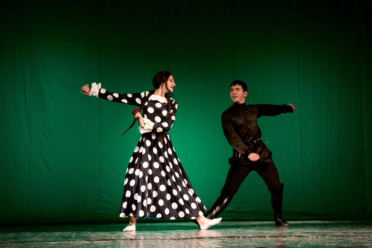 Танец - Азамат Битаров