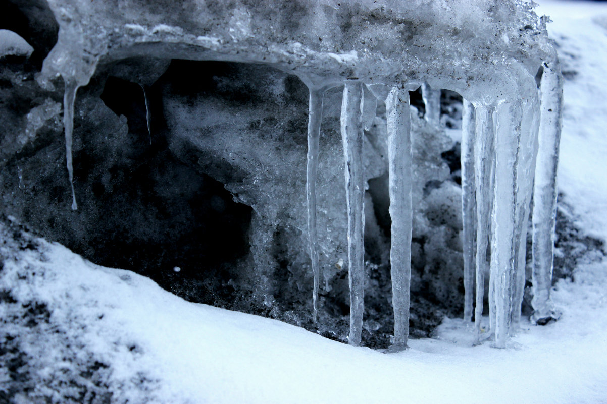Ледяные пещеры - Виктория Браун