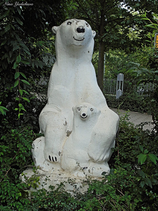 Медвежонок Умка с мамой - Nina Yudicheva