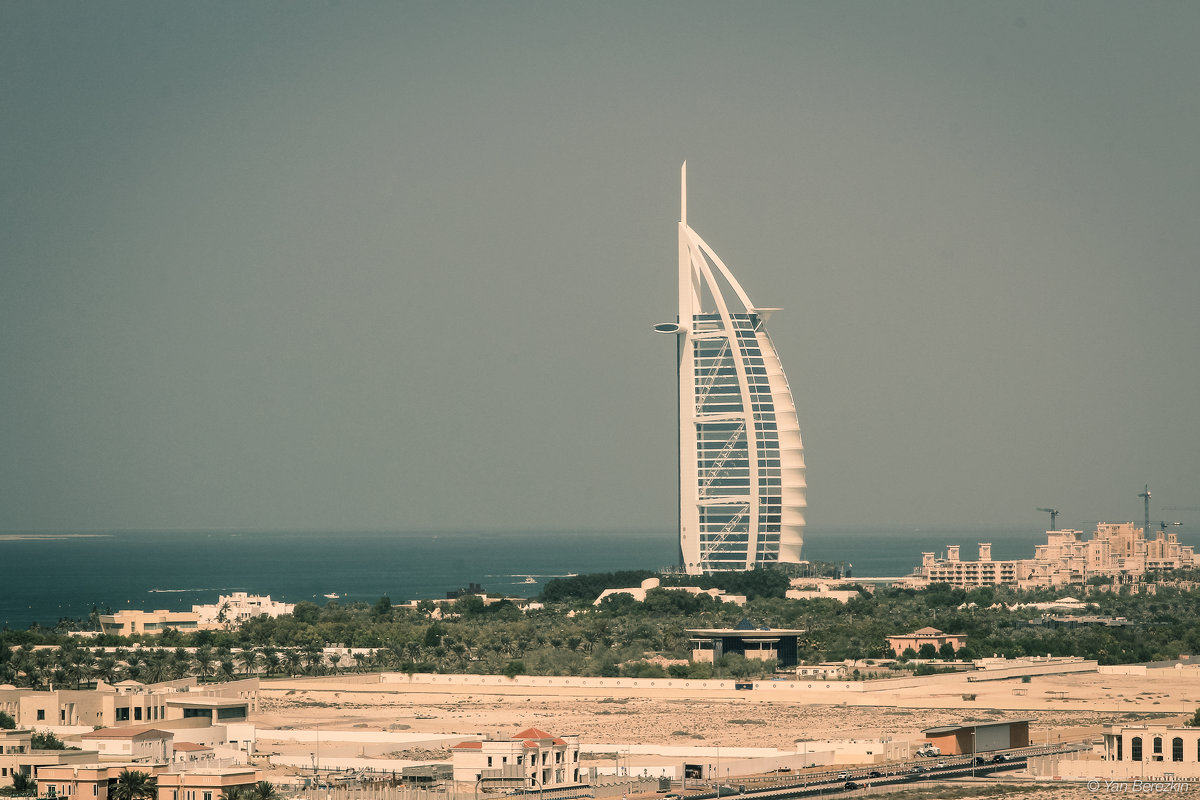 Burj al Arab - Yan Berezkin