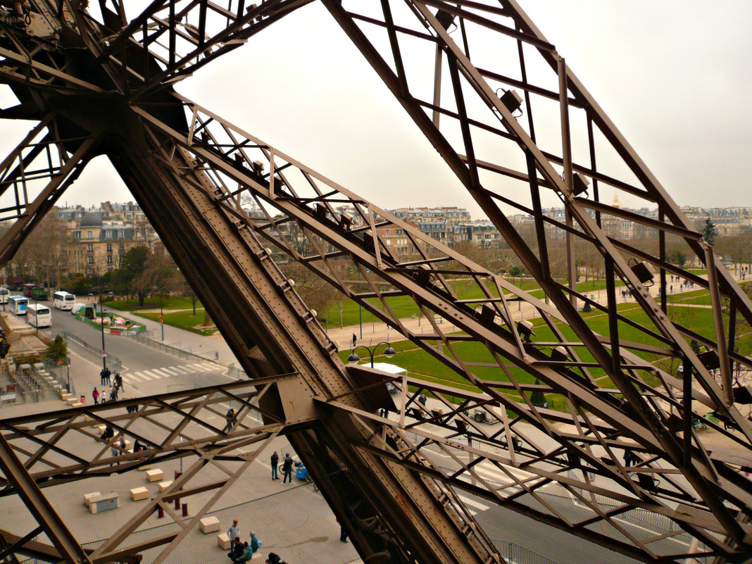 La  Tour Eiffel - Galina Belugina