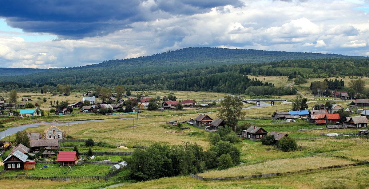 пос.Староуткинск, река Дарья, гора Сабик. - Пётр Сесекин