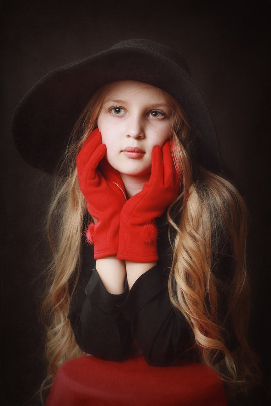 Портрет в шляпе - Римма Алеева