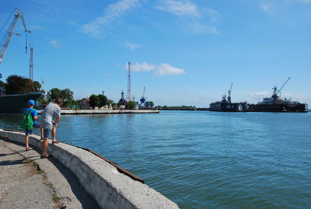 Военный порт в Балтийске - Inessa ---