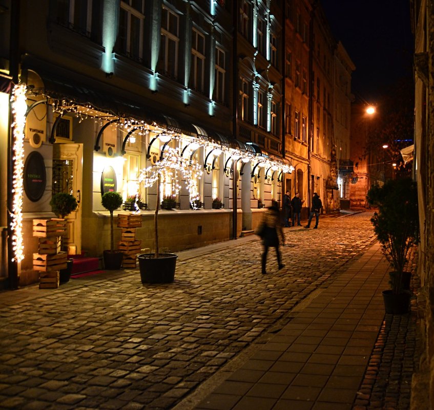 «Поздний вечер в городе Львов» - Aleks Nikon.ua