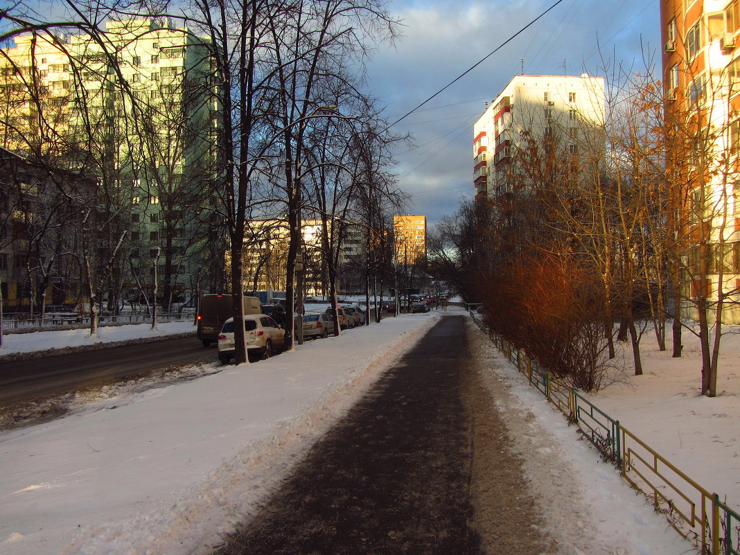 После снегопада и до оттепели - Андрей Лукьянов