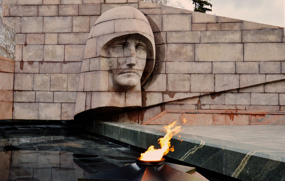 Памятник матери солдата в Самаре - Вероника Подрезова