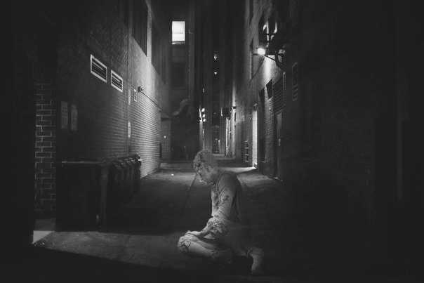 В переулке - Billie Fox