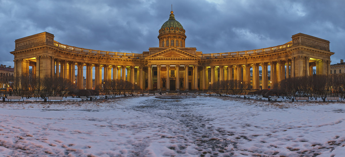 Казанский собор летний вечер