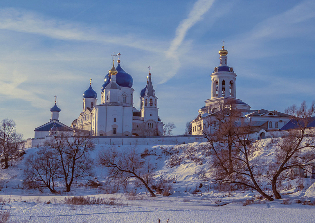 сияют купола Боголюбовского монастыря - Сергей Цветков