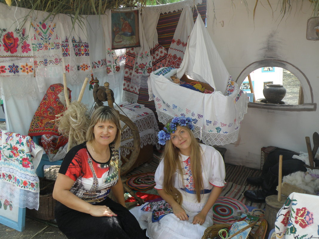 Слева дочь Марина - Виктор Казбанов 