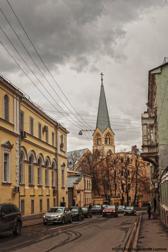 Старосадский переулок - Надежда Лаптева