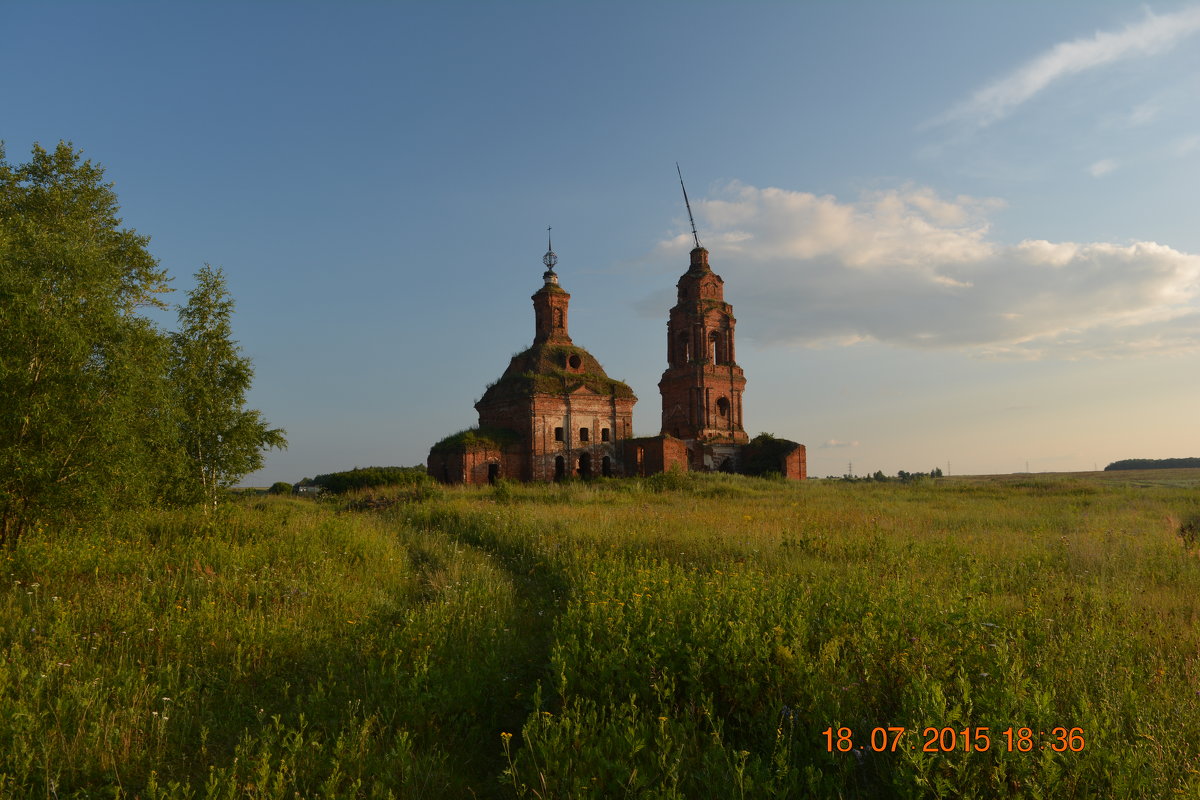 Церковь - Светлана Ларионова