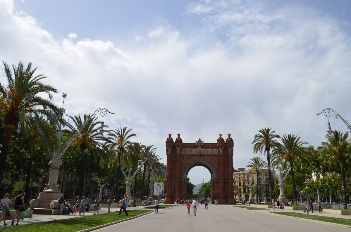 Барселона,Триумфальная арка - Таня Фиалка