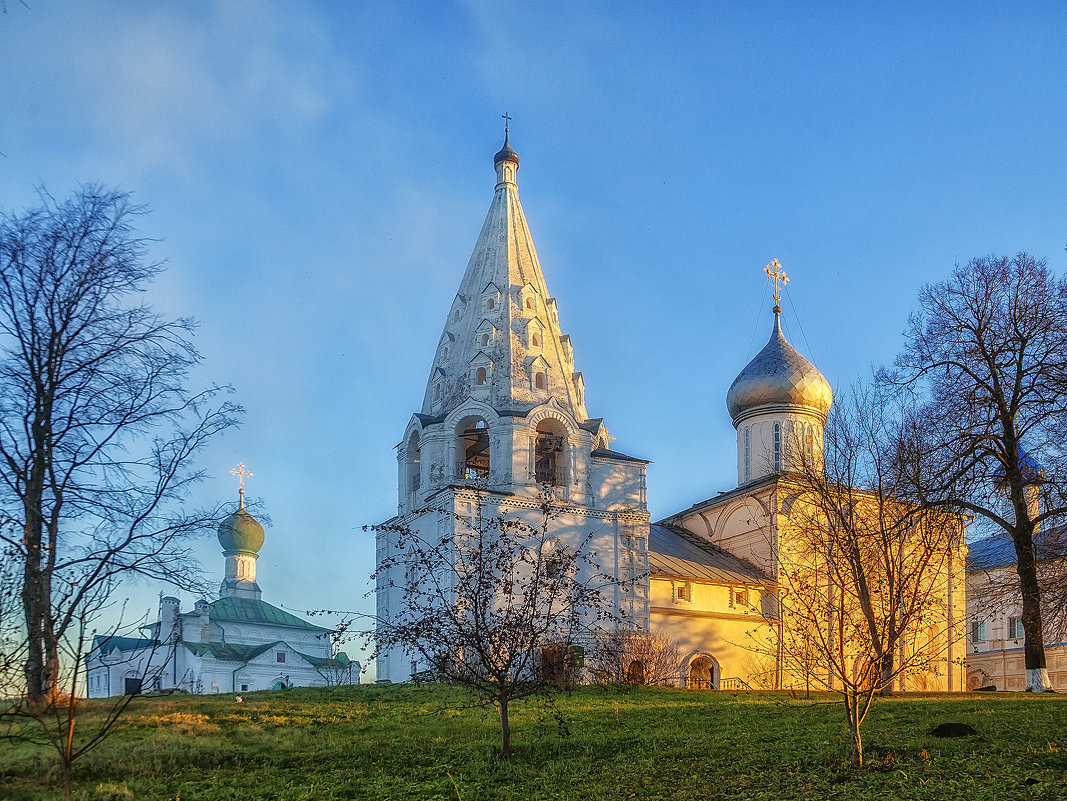 Свято-Троицкий Данилов мужской монастырь - Марина Назарова