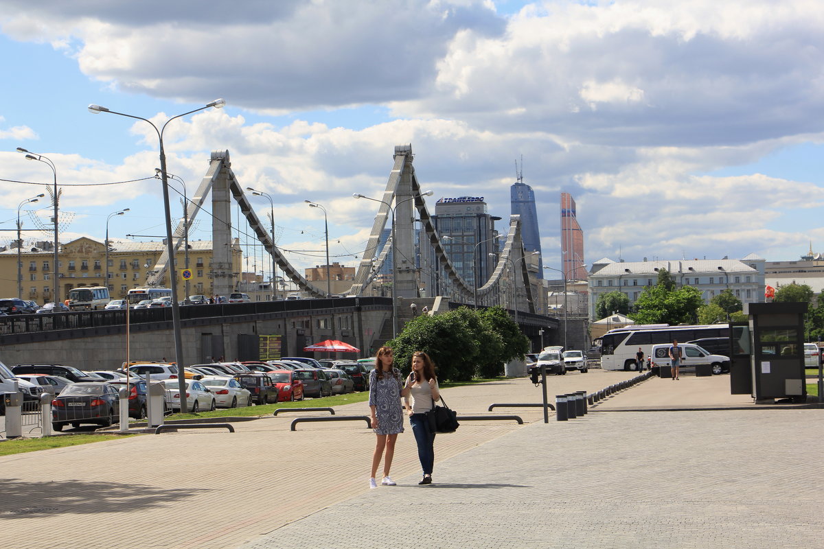 Крымский мост в Москве - Петр Аксенов