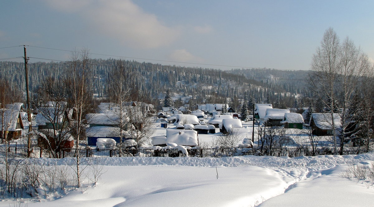 Белыми сугробами лег на крыши снег - Нина северянка