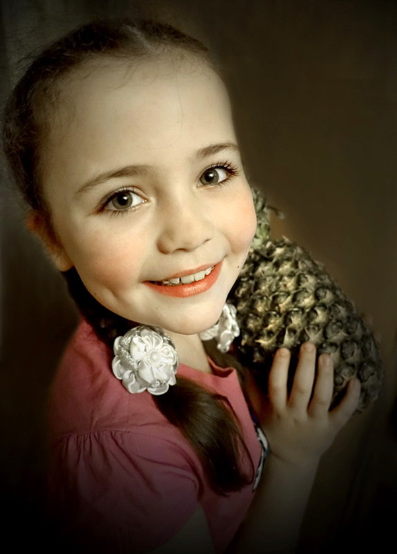 Девочка с ананасом - Валерий Талашов 