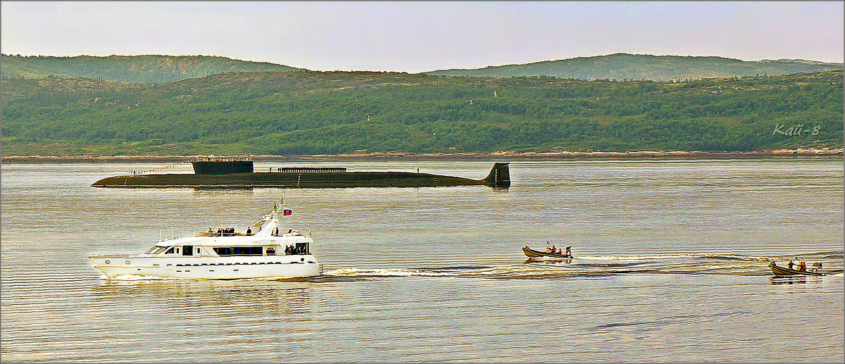 Президентская яхта и РПКСН в Кольском заливе - Кай-8 (Ярослав) Забелин