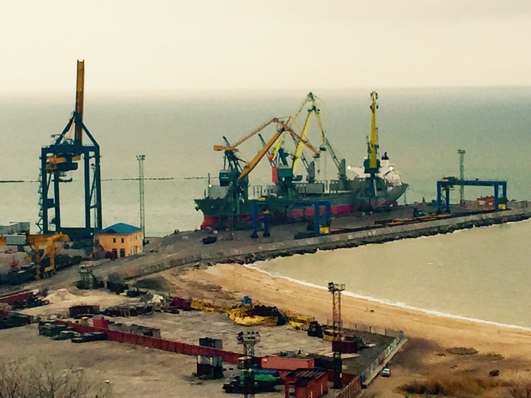 Mariupol port (Ukraine) - Nikolay Nezhura