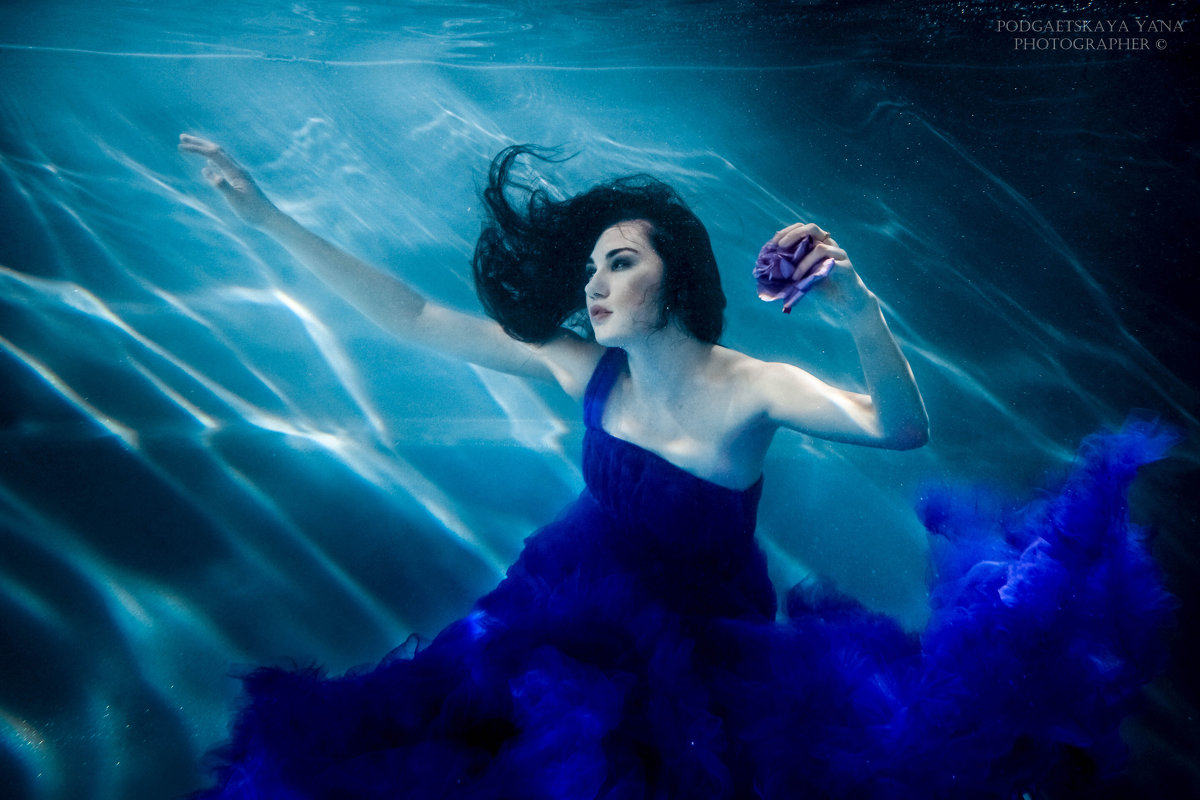 "В объятьях сновидений" фотосъемка под водой - Yana P