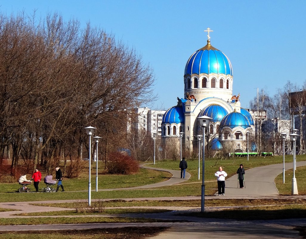 в Борисовском парке - Валентина. .