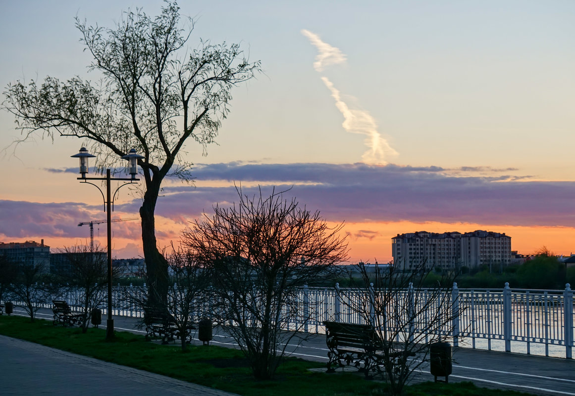 Закат на набережной реки Кубань в Краснодаре - Андрей Майоров