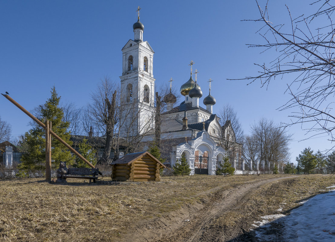 Церковь Воздвиженья Честного Креста Господня в Свердлове - Михаил "Skipper"