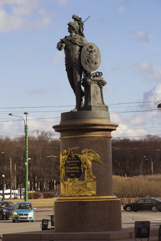 Памятник суворову в санкт петербурге на марсовом поле фото