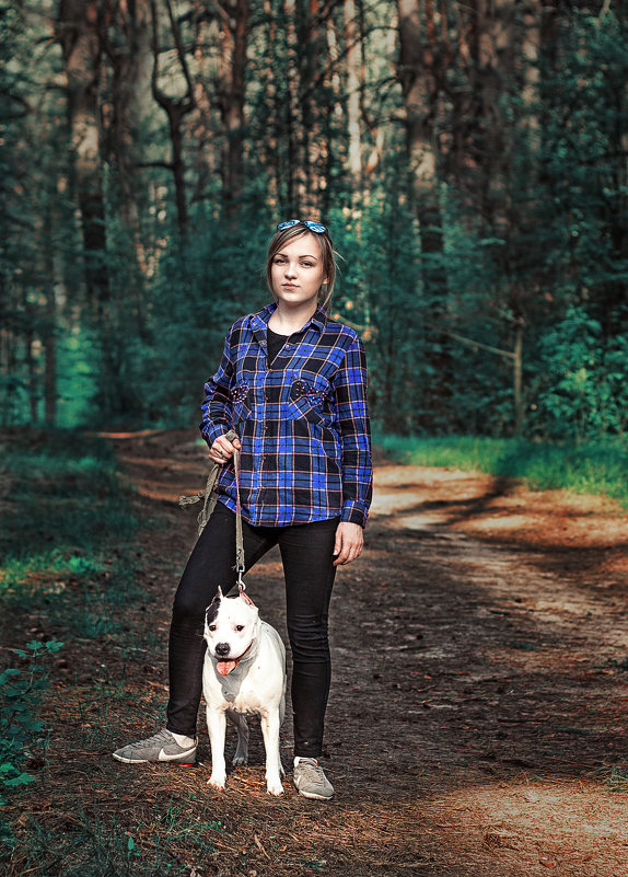 девочка с собакой - Алиса Терновая