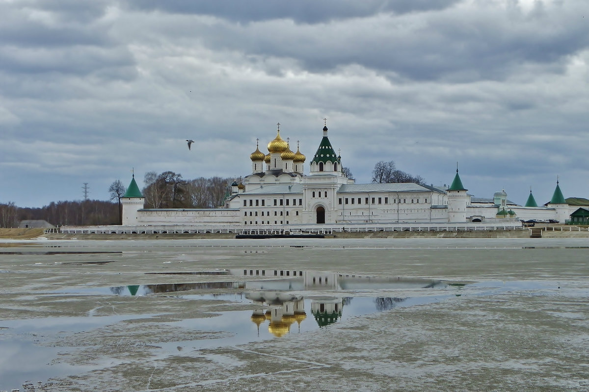 Ипатьевский монастырь - Святец Вячеслав 