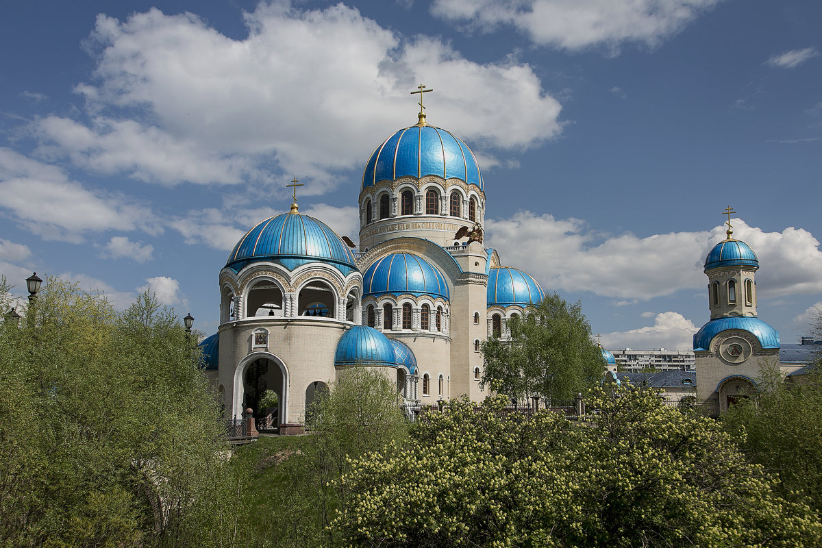 Храм Живоначальной Троицы в Борисово - Лариса 