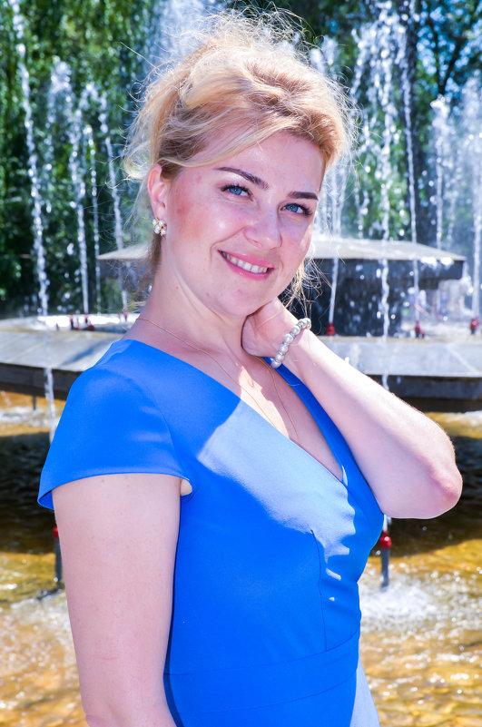 Фотосессия в голубом платье - Сергей Тагиров