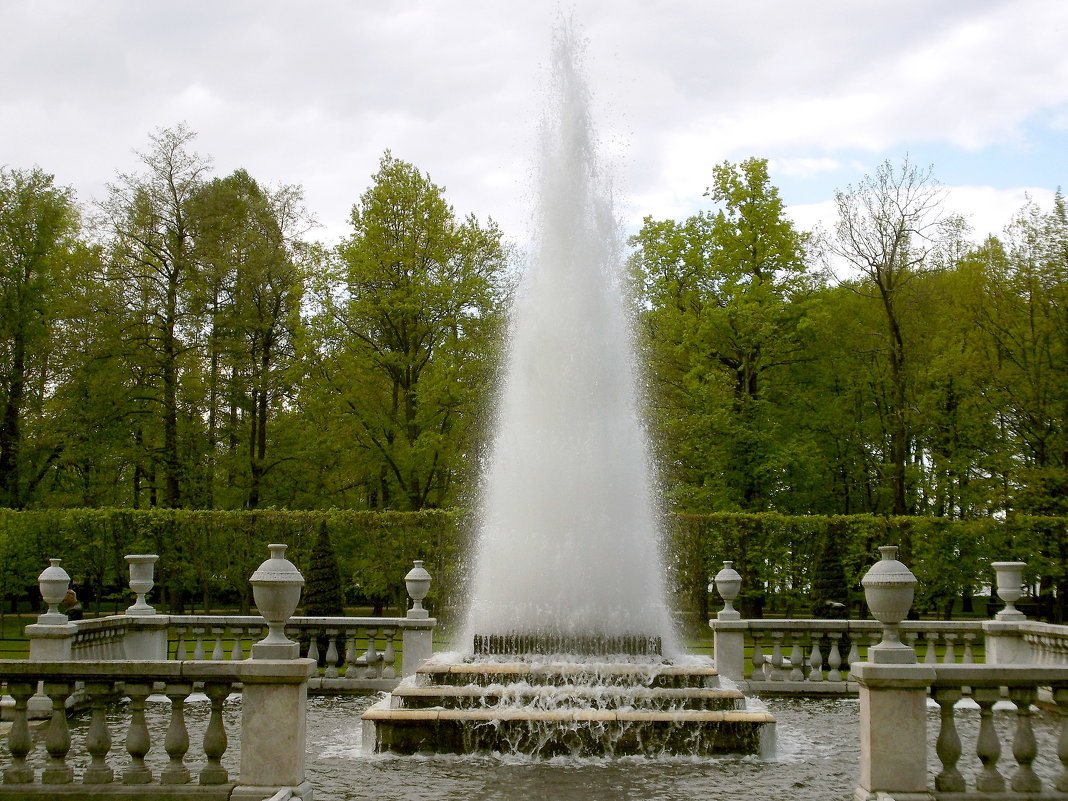 петергоф фонтаны нижнего парка