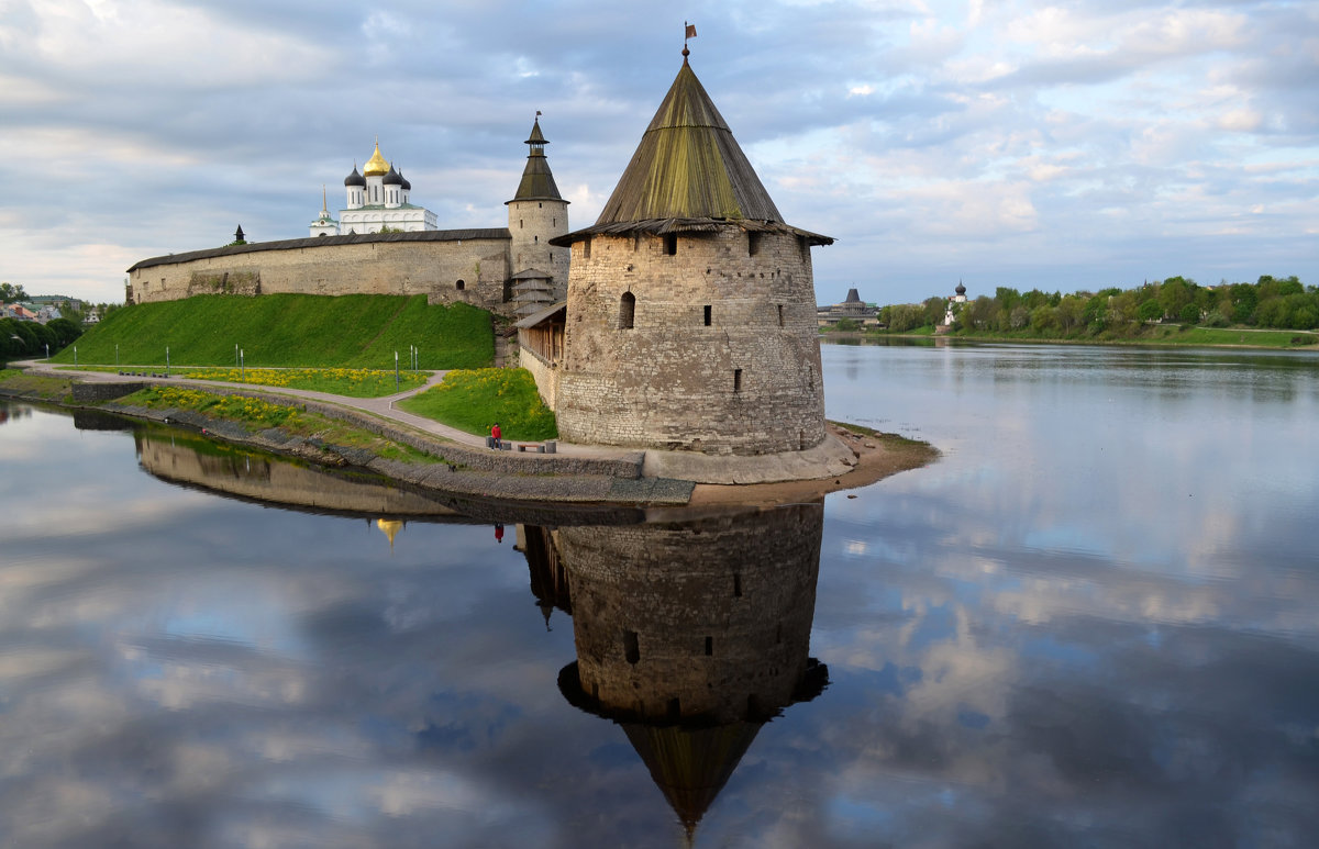 Псковский Кремль - Наталья Левина