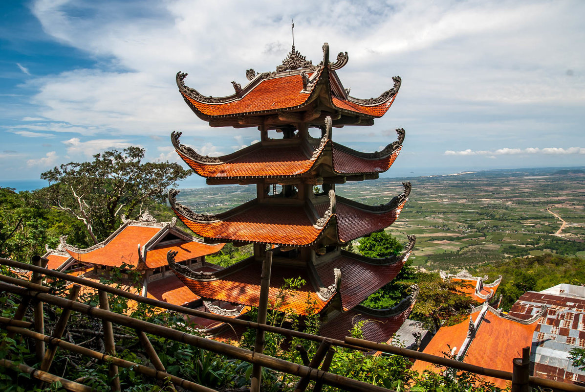 Пагода на горе Таку - Инга Мысловская