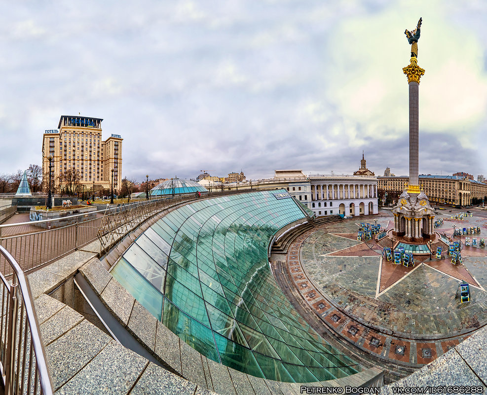 Площадь Независимости - Киев - Богдан Петренко