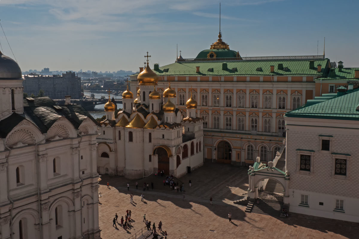 Соборная площадь Московского Кремля - Надежда Лаптева