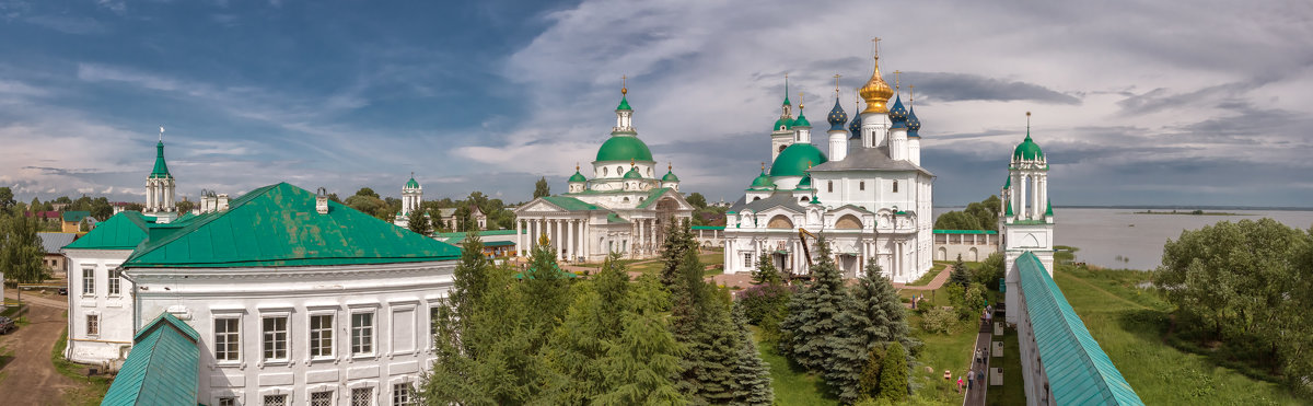 Спасо-Яковлевский мужской монастырь. Он основан в 1389 году - Alexsei Melnikov